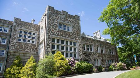 Endicott-College (1)