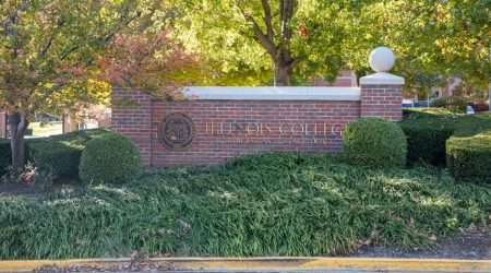 Illinois-College (1)